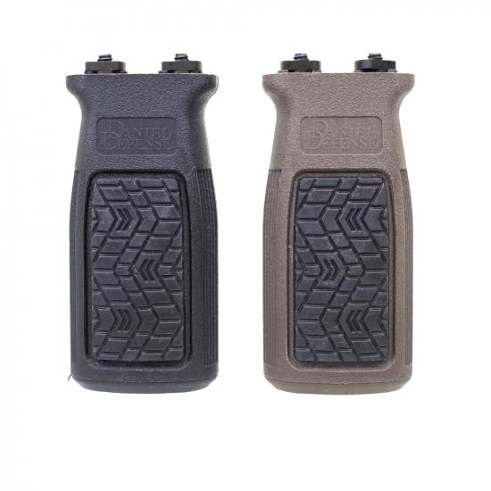 DANIEL DEFENSE M-LOKバーティカルグリップ